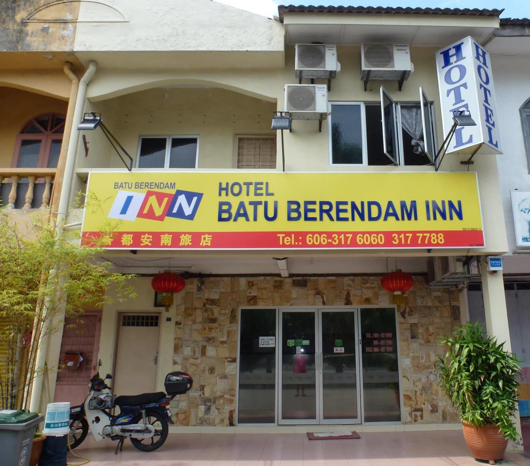 Batu Berendam Inn Kampong Sungai Putat 외부 사진