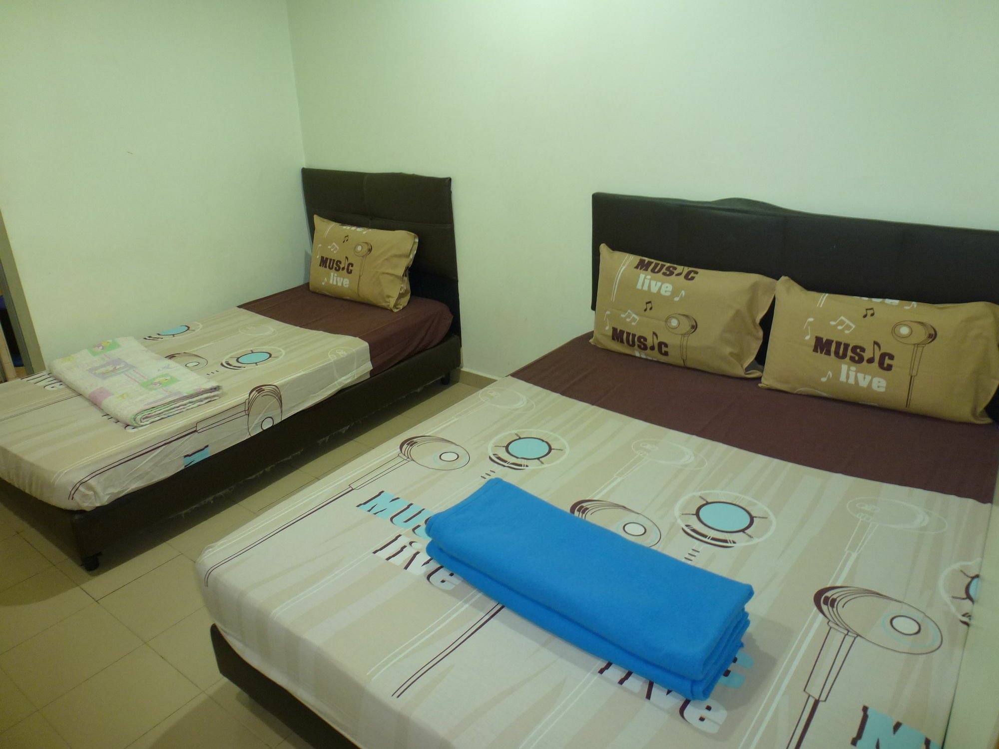 Batu Berendam Inn Kampong Sungai Putat 외부 사진