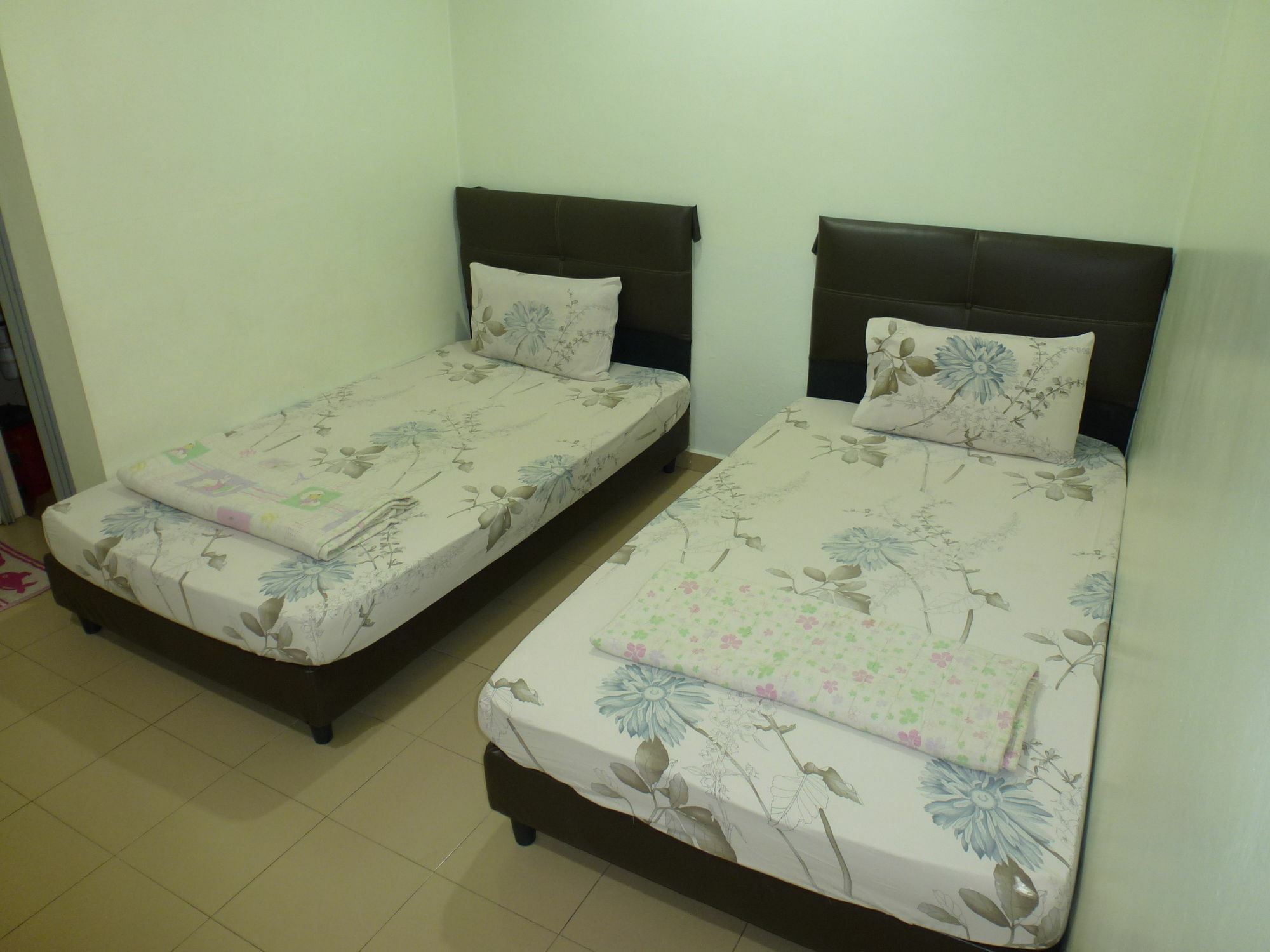 Batu Berendam Inn Kampong Sungai Putat 외부 사진